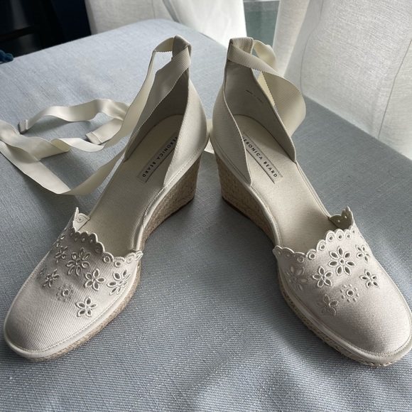 NWOT Veronica Beard Soleil Espadrilles - Picture 3 of 9